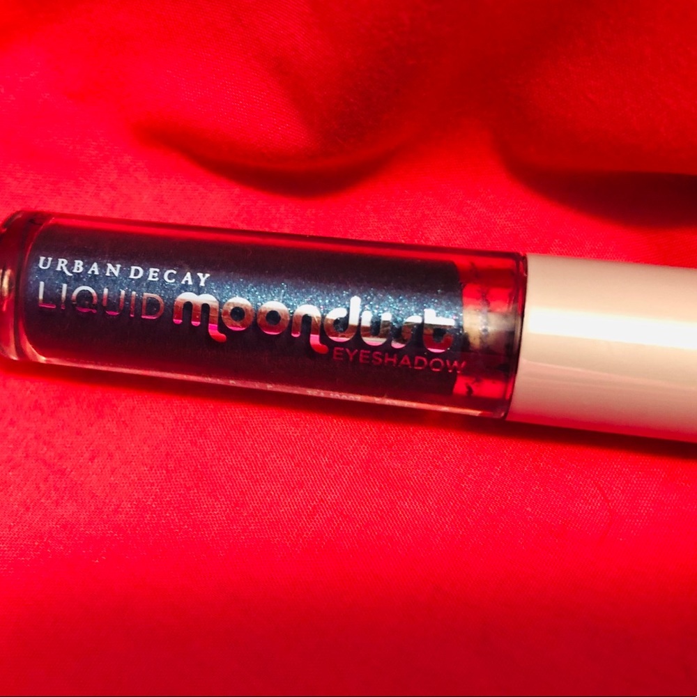 Urban Decay Liquid Moondust